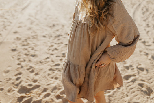 Perfect flowy dress for mamas. Also great for pregnancy and growing bumps!