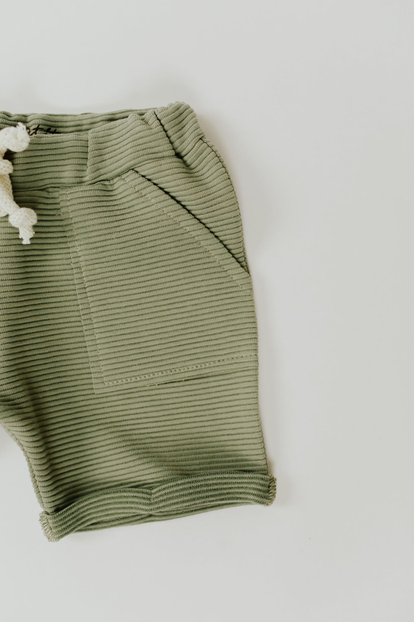 Ribbed Shorts | Olive