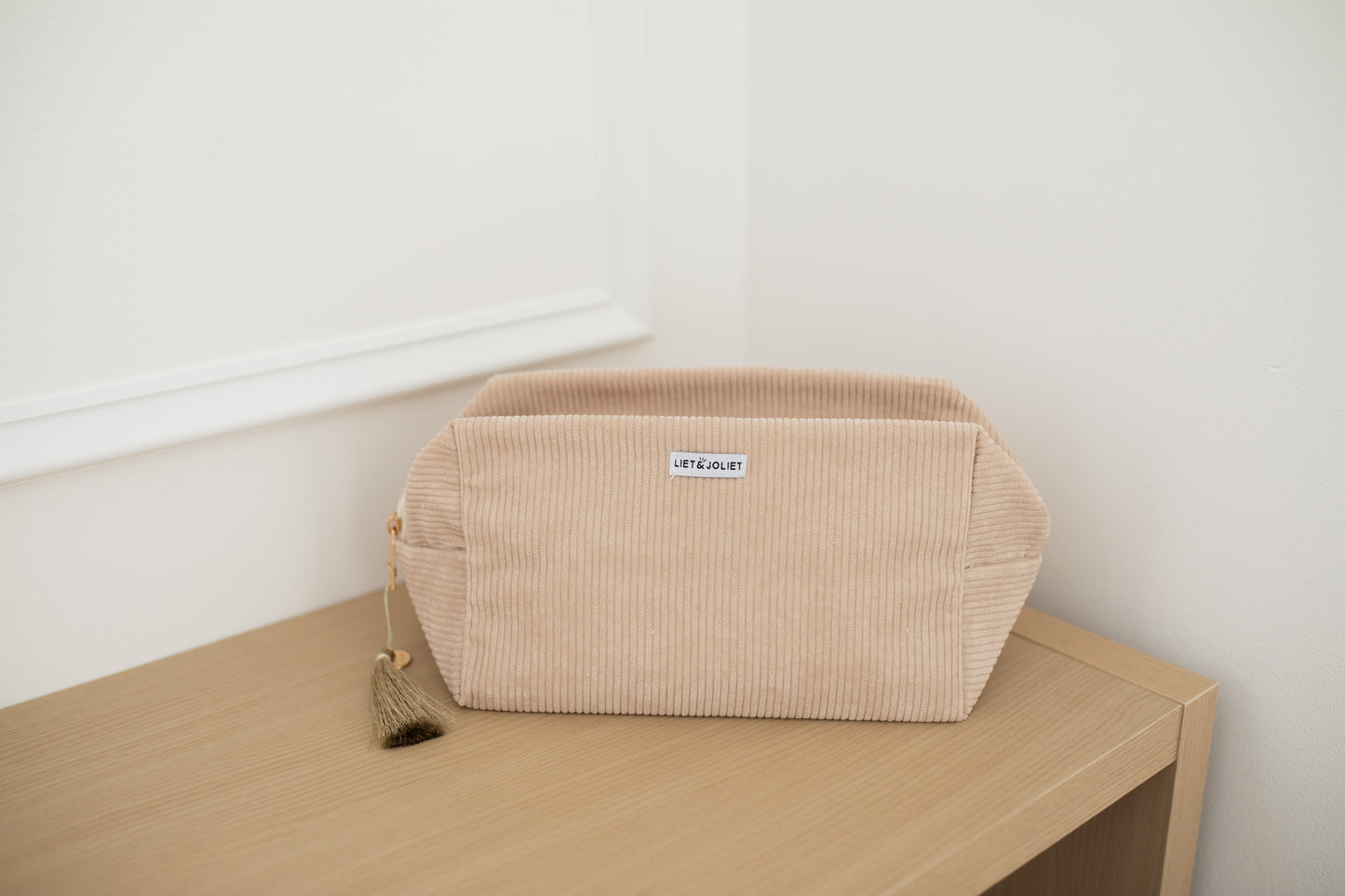 Pink Ribbed Cosmetic Bag